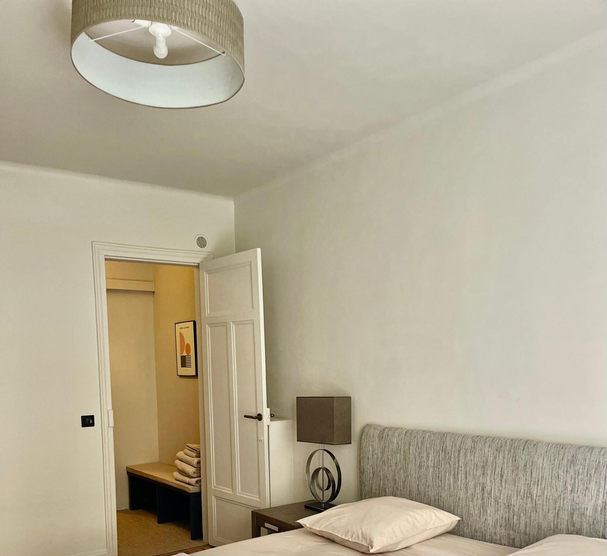 16 Auteuil-passy Standing Neuf 2ch 2sdb 2wc Apartment
